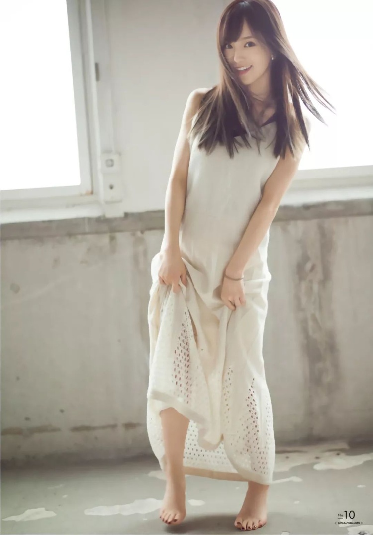 山本彩