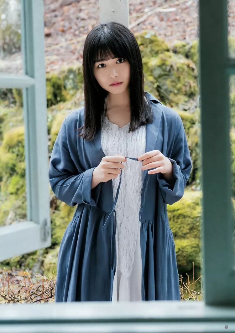 长滨祢留「透明な羽根」