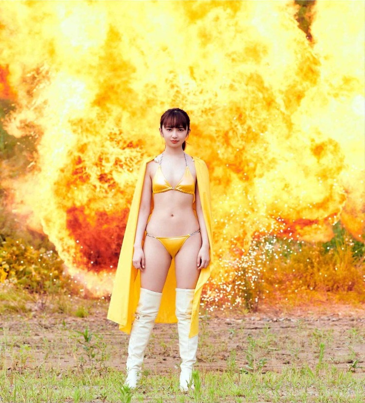 小宫有纱特摄主题写真集《ARISA ONYLY POWER RANGERS SHOW》