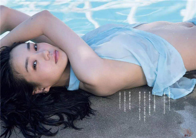 这个夏天，很多人看见这位美女就心发毛