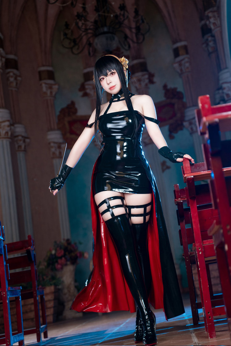 骚气溢出！《涩氨酸San》Cosplay好色气偶尔还会有「晕晕」露出福利！