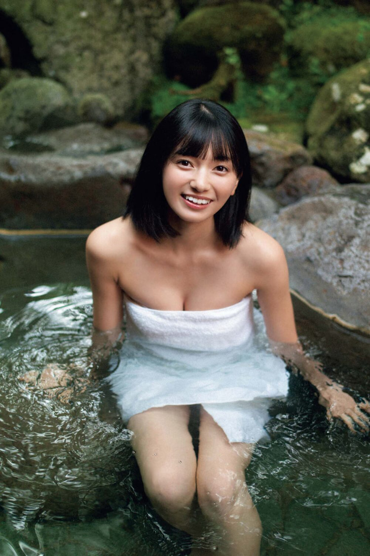 kumazawafuka_1stphotobook_0312_2.jpg