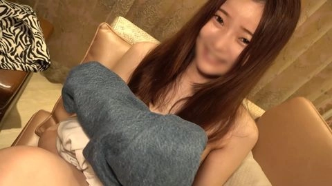 11/24迄990pt♡初撮※19歳美容専门学生 无理矢理チ●コ咥えさせられ「嫌！ヤメて…」里バイト応募で人生初の***し 経験人数1人※特典あり1