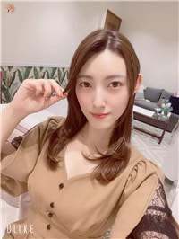 森泽佳奈：那块名叫「饭冈佳奈子」的铁板