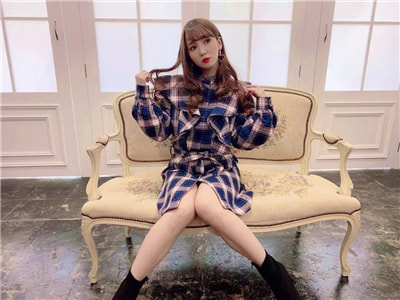 友田彩也香：颠沛流离的专属演员