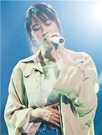 坂井泉水：英年早逝的摇滚天使