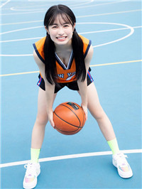 清纯美少女《早川渚纱》夜间旅拍写真让人心痒痒！