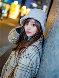 女子アナ志望のめちゃカワ女子大生(21)