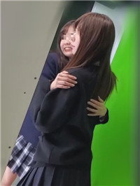高挑美少女×小狗美少女