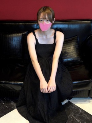 【无】以腿为傲的漂亮女孩封面