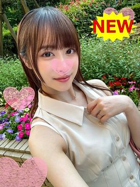 【万人迷颜值等级 99】 26 岁新婚年轻妻子封面