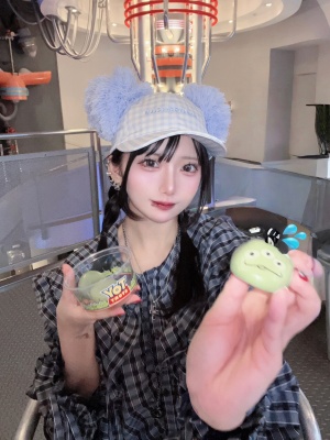 悲剧了！男粉花60万买偶像《远月冬花》约会机会！同行工作人员竟是她老公！