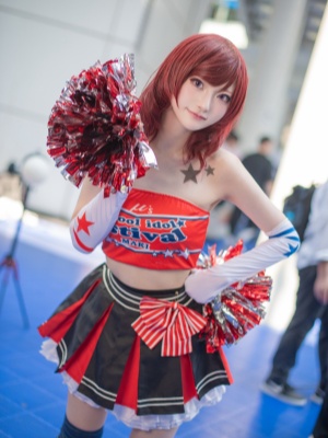 日本Coser《あんず》专注自己喜爱的角色！西木野真姫、神秘「鲸井令子」都还原！