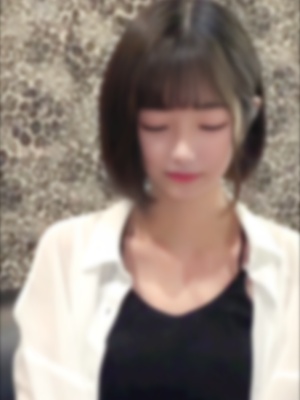 141cm 18歳 背伸びした格好